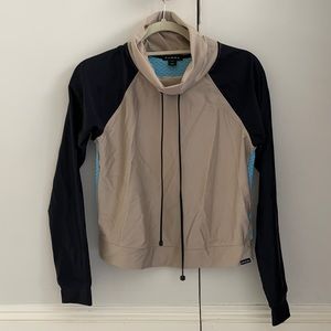 Koral long sleeve workout pullover